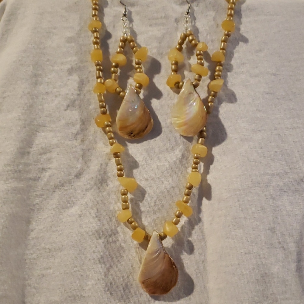 Sand on the Beach White Abalone Necklace Earrings